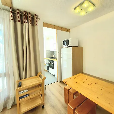 Appartement Renove Avec Parking, Ski-in/ski-out - Fr-1-351-252 *